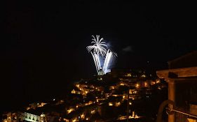Finestre Su Ibla