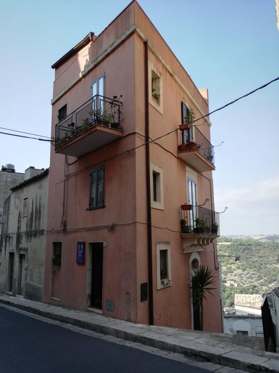 Finestre Su Ibla Bed & Breakfast Ragusa Exterior photo